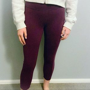 7/8 maroon Fabletics leggings